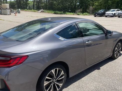 Used 2017 Honda Accord EX-L image 9