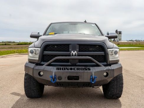 Used 2014 RAM 2500 Laramie w/ Convenience Group AWD/4WD image 2