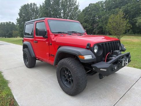 Used 2023 Jeep Wrangler Sport AWD/4WD image 2