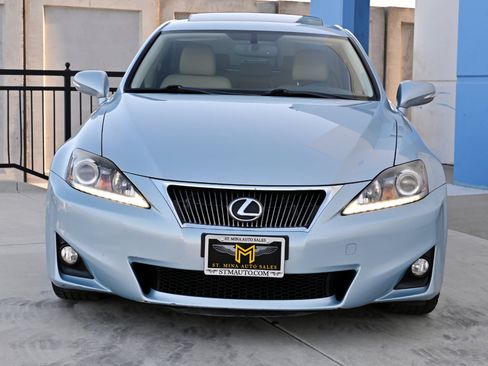 Used 2011 Lexus IS 250 w/ Premium Pkg Value Edition image 9