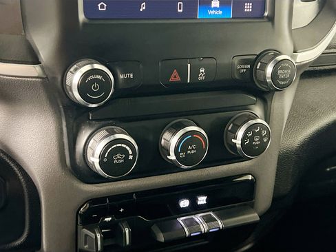 Used 2024 RAM 3500 Big Horn image 27