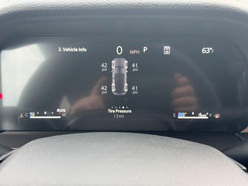 New 2026 Jeep Grand Cherokee Altitude image 12