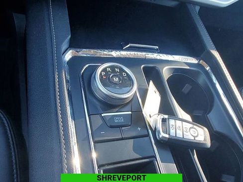 Used 2023 Ford Expedition XLT image 16