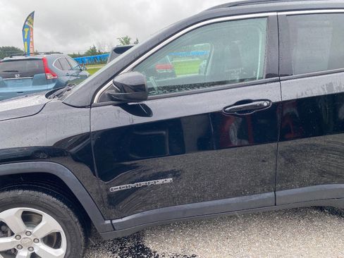 Used 2018 Jeep Compass Latitude w/ Cold Weather Group image 12