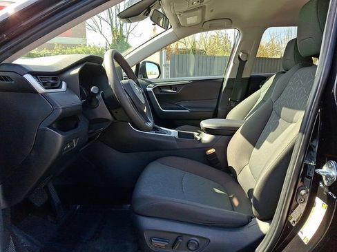 Certified 2023 Toyota RAV4 XLE FWD image 13