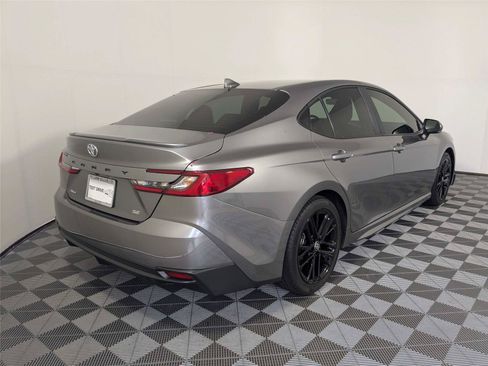 Used 2026 Toyota Camry SE w/ Convenience Package FWD image 6