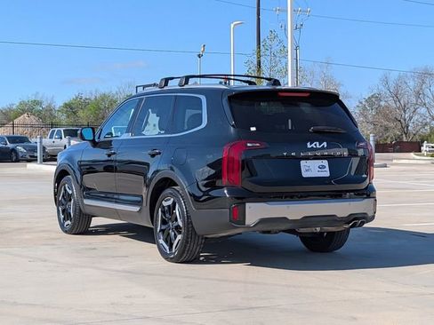 Used 2025 Kia Telluride S image 4