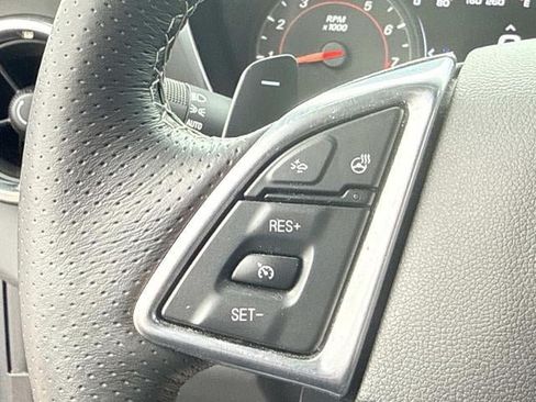 Used 2022 Chevrolet Camaro LT RWD image 23
