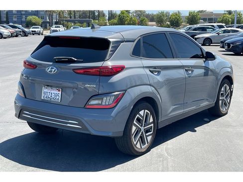 Used 2023 Hyundai Kona Limited FWD image 7