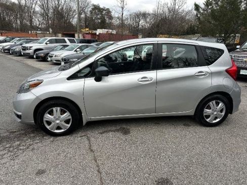 Used 2018 Nissan Versa Note S FWD image 2