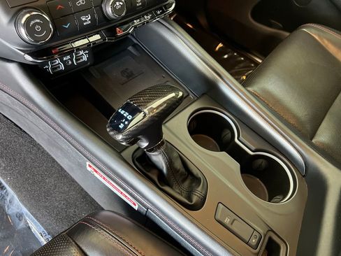 Used 2021 Dodge Durango R/T w/ Technology Group AWD/4WD image 26