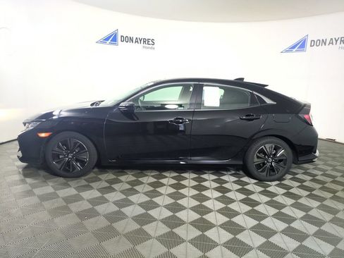 Used 2018 Honda Civic EX image 2