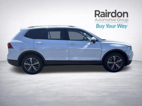 Used 2019 Volkswagen Tiguan SEL w/ 3rd Row Seat Package AWD/4WD image 8