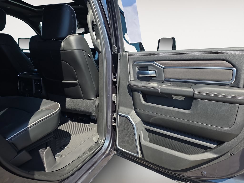 New 2026 RAM 3500 Laramie w/ Night Edition AWD/4WD image 13