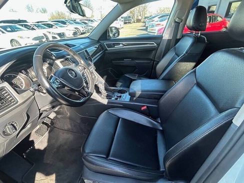 Used 2018 Volkswagen Atlas SE image 10