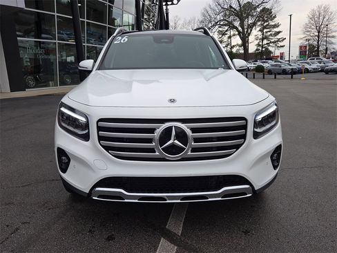 Used 2026 Mercedes-Benz GLB 250 4MATIC image 8