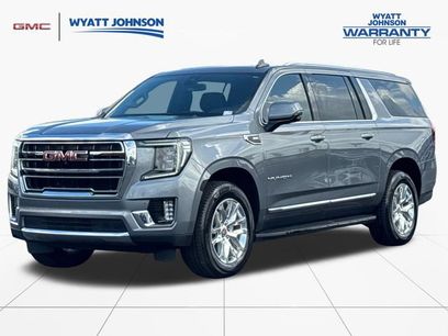 Used 2022 GMC Yukon XL SLT w/ SLT Premium Package
