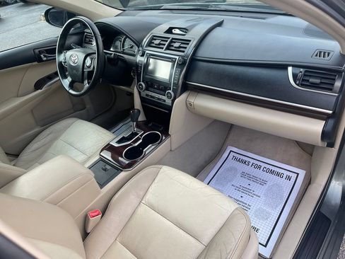 Used 2012 Toyota Camry XLE FWD image 21