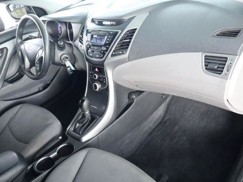 Used 2015 Hyundai Elantra SE FWD image 37