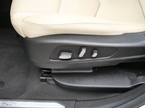 Used 2019 Cadillac XT5 Luxury AWD/4WD image 20