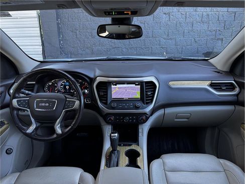 Used 2018 GMC Acadia Denali w/ Technology Package AWD/4WD image 20