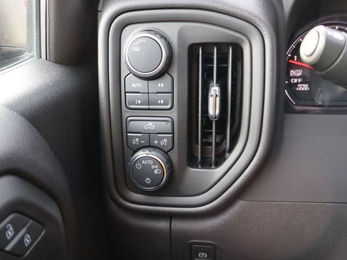 Used 2022 Chevrolet Silverado 1500 Custom Trail Boss image 8