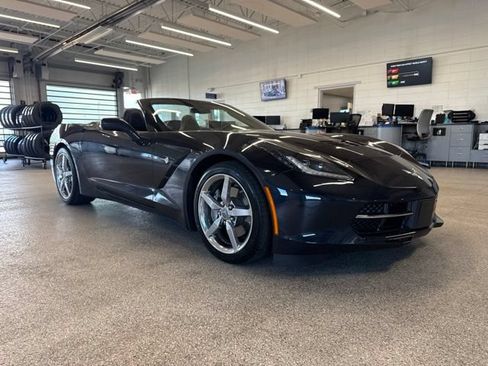 Used 2015 Chevrolet Corvette Stingray Convertible w/ 2LT Preferred Equipment Group RWD image 11