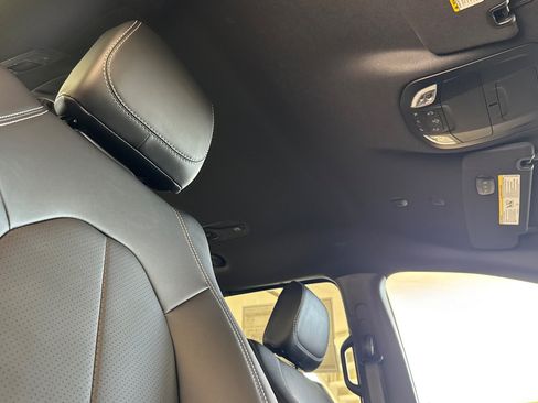 New 2026 Chrysler Pacifica Select FWD image 15