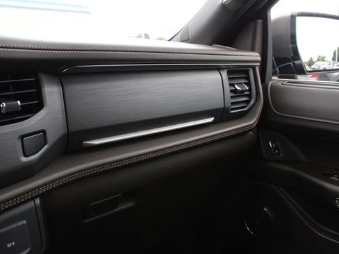 Used 2024 Ford Expedition King Ranch AWD/4WD image 20