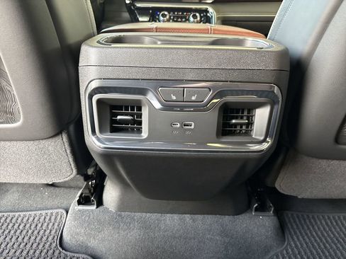 Certified 2025 GMC Sierra 2500 Denali Ultimate image 22