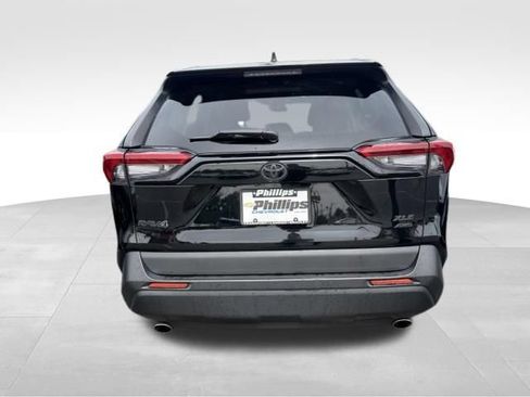 Used 2019 Toyota RAV4 XLE w/ Convenience Package AWD/4WD image 11