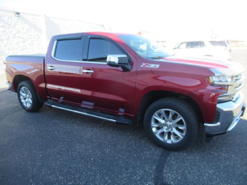Used 2020 Chevrolet Silverado 1500 LTZ w/ LTZ Premium Package AWD/4WD image 3