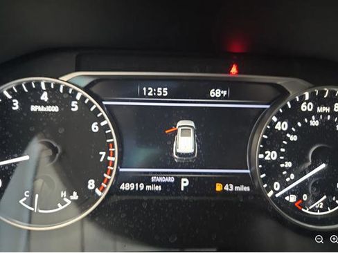 Used 2023 Nissan Pathfinder SL image 4