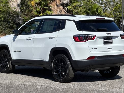 New 2026 Jeep Compass Latitude image 5