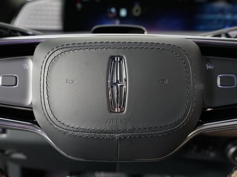 New 2026 Lincoln Navigator L Black Label AWD/4WD image 35