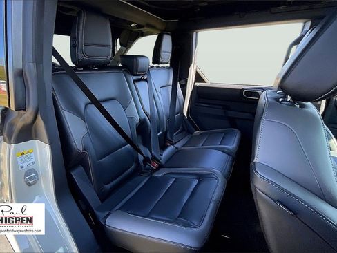 New 2025 Ford Bronco Outer Banks w/ Sasquatch Package image 9