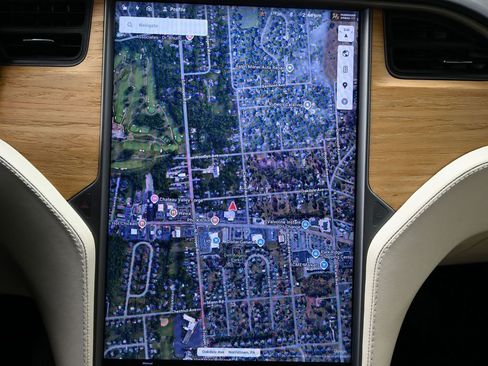 Used 2021 Tesla Model X Long Range image 23