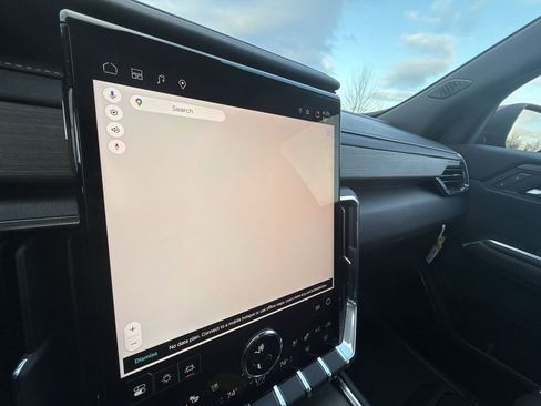 Certified 2024 GMC Acadia Denali w/ Super Cruise Package image 20