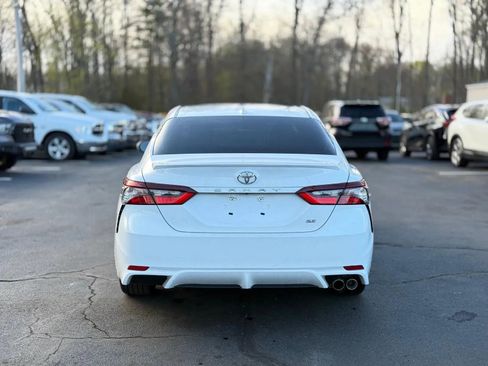 Used 2021 Toyota Camry SE FWD image 8