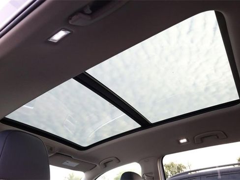 New 2026 Volkswagen Atlas SE image 12