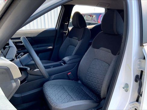 Used 2025 Nissan Kicks SV FWD image 22