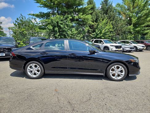 Used 2024 Honda Accord LX image 8