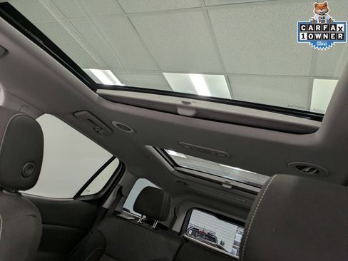 Used 2023 GMC Acadia SLE w/ Driver Convenience Package image 21