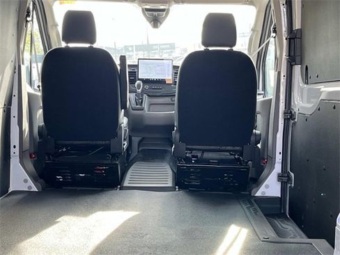 New 2025 Ford Transit 250 148 Medium Roof w/ Load Area Protection Package image 19