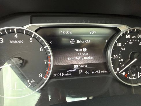 Used 2023 Nissan Pathfinder SL w/ SL Premium Package FWD image 34