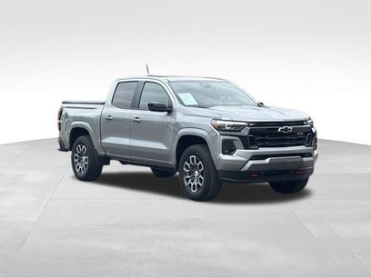 Used 2024 Chevrolet Colorado Z71 w/ Z71 Convenience Package 2