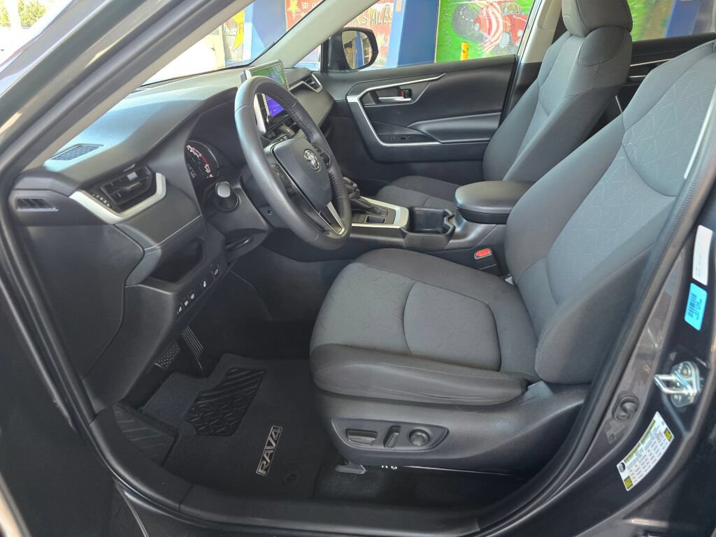 Used 2024 Toyota RAV4 XLE w/ Convenience Package AWD/4WD image 22