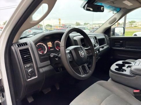 Used 2019 RAM 1500 Tradesman w/ Chrome Plus Package RWD image 14