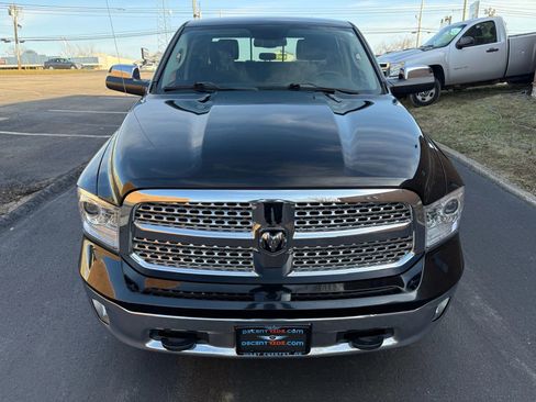 Used 2014 RAM 1500 Laramie w/ Convenience Group image 9