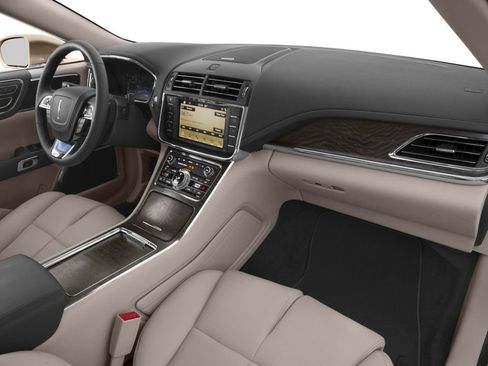 Used 2017 Lincoln Continental Select w/ Climate Package FWD image 11